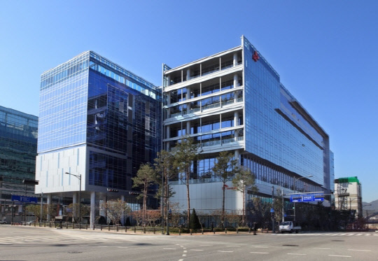 SK케미칼 판교 본사 전경. SK케미칼 제공.